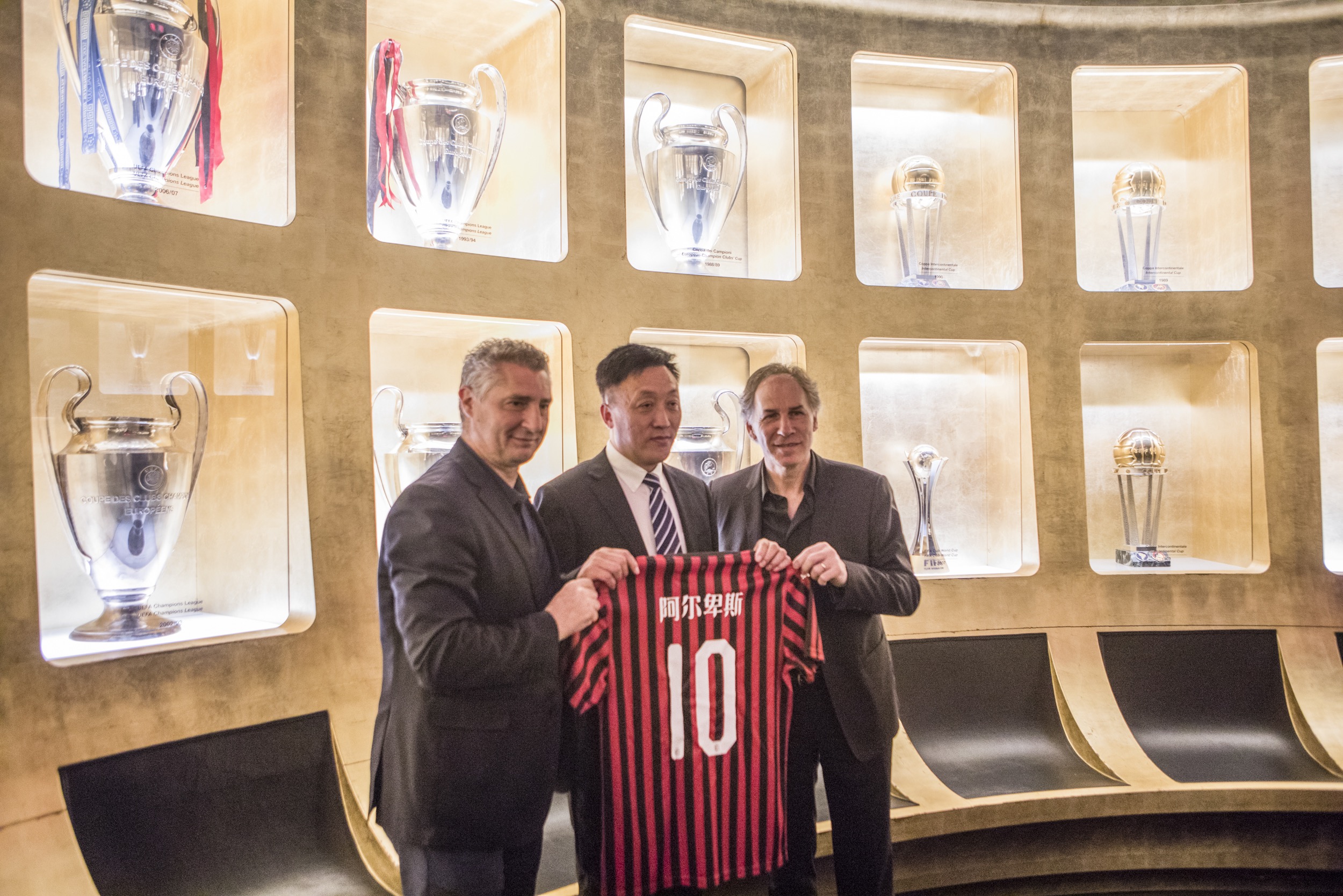 克洛普此前：我保证不再执教英国球队，就算没吃的也不会！（克洛普曾表示：宁可挨饿也绝不再执教英国球队）