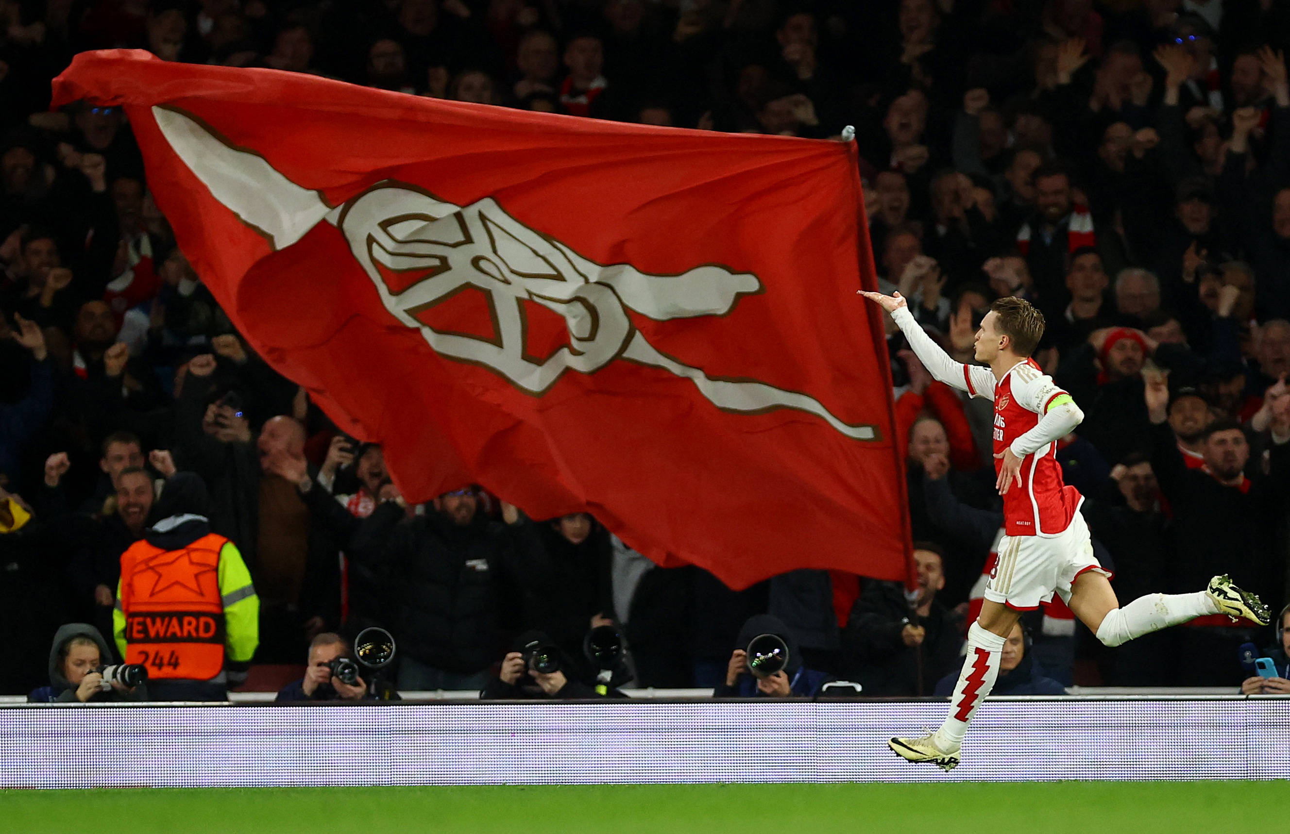 亚冠精英东亚区最新积分榜：海港继续垫底，成都跌至倒数第二（东亚区亚冠精英积分榜更新：海港仍居末位，成都降至倒数第二）