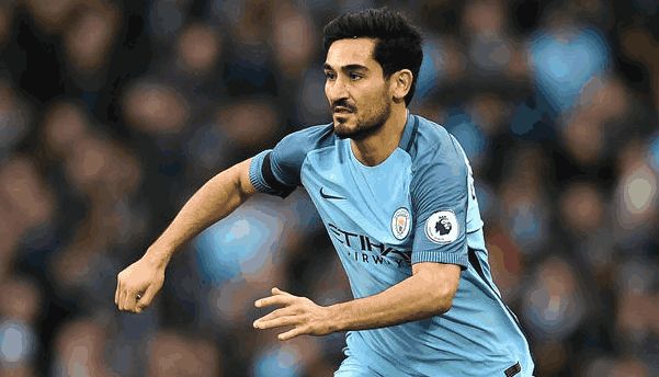 拜仁客战阿森纳名单：凯恩、奥利塞领衔，迪亚斯停赛（拜仁出征阿森纳大名单：凯恩、奥利塞压阵，迪亚斯因停赛缺席）